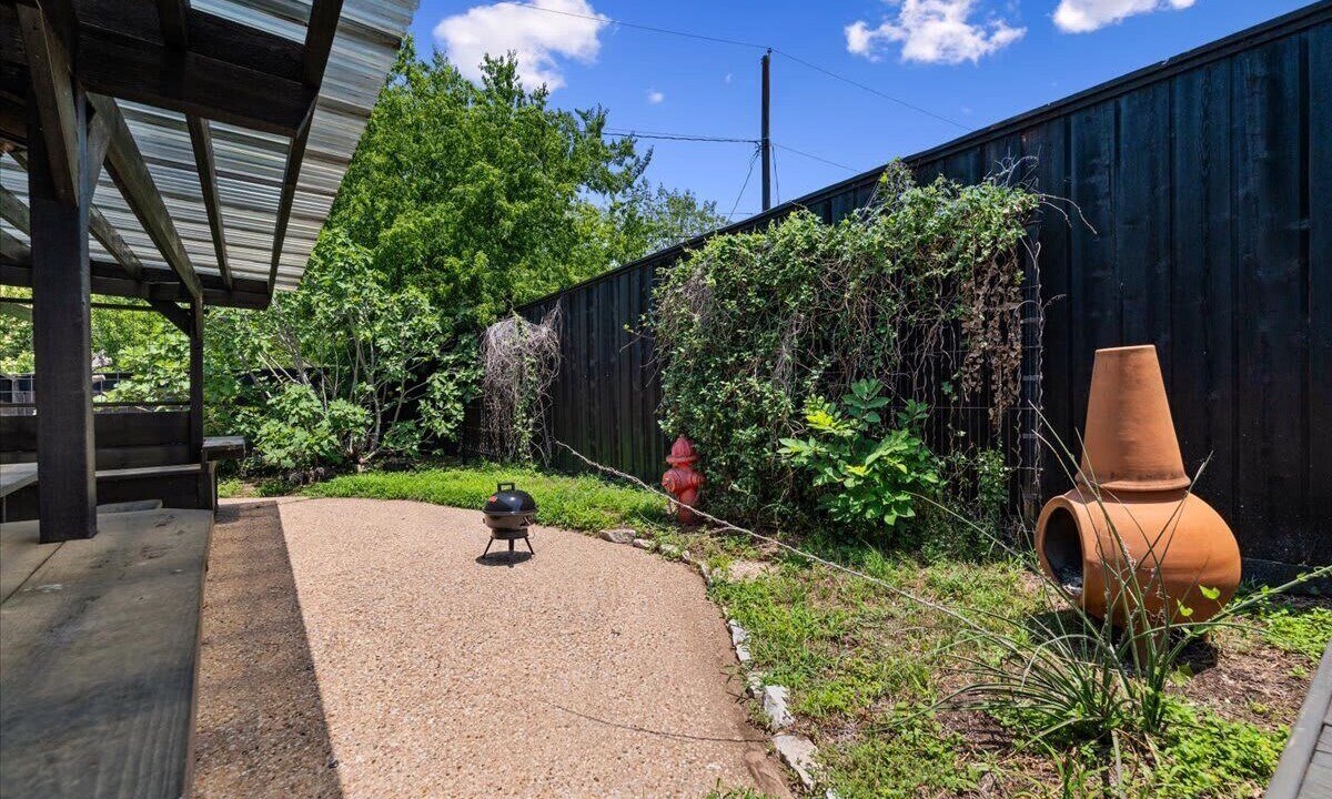 Photo of Outdoor in South Lamar