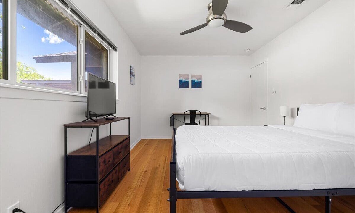 Photo of Bedroom in South Lamar