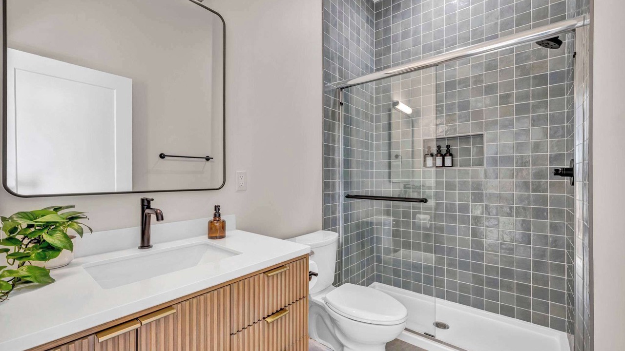 Photo of Bathroom in Tremont