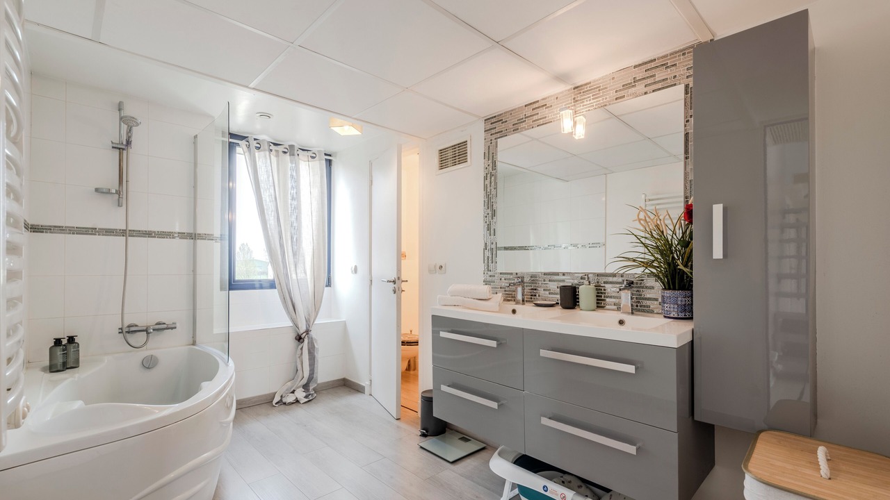 Photo of Bathroom in Barbery
