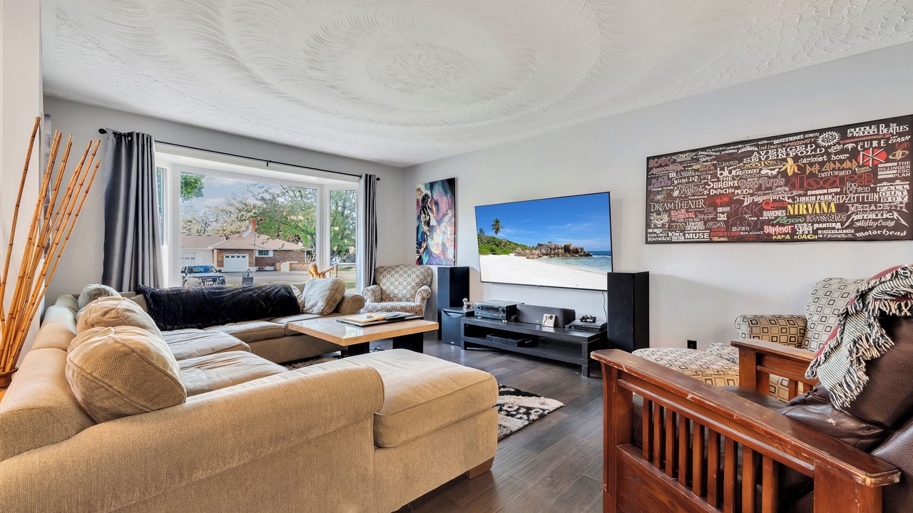 Photo of Livingroom in Campbellford