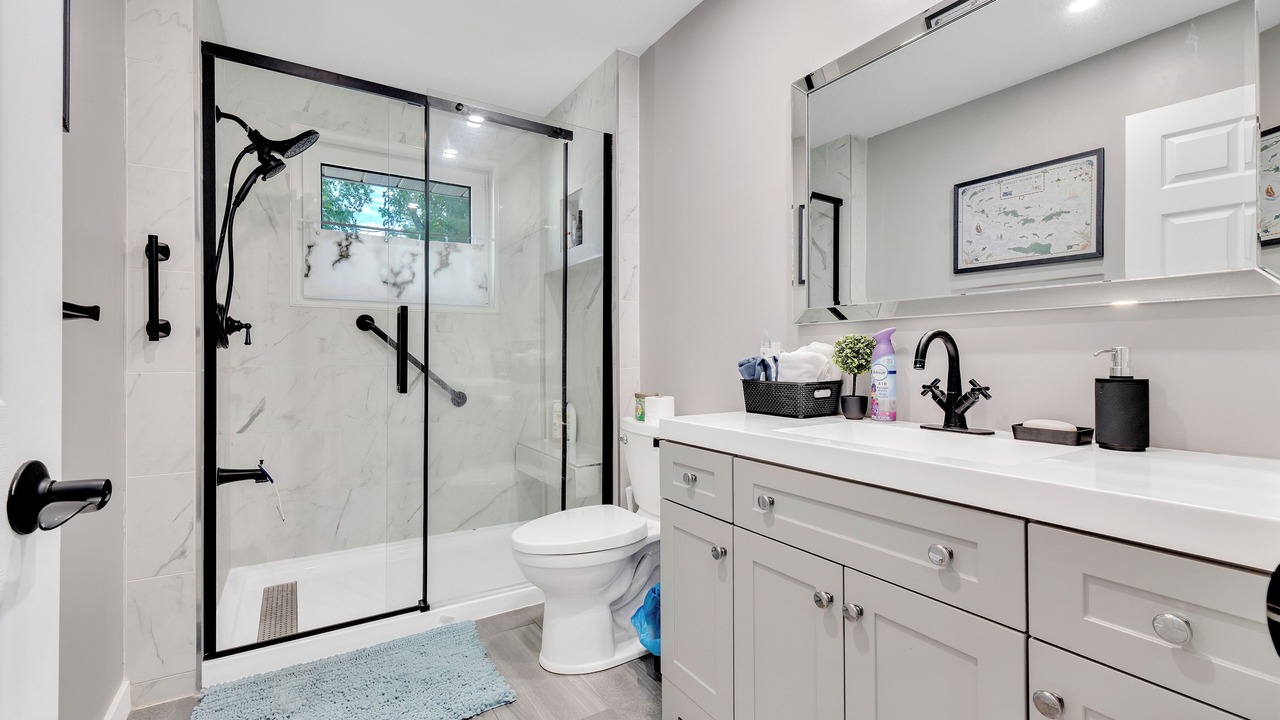 Photo of Bathroom in Campbellford