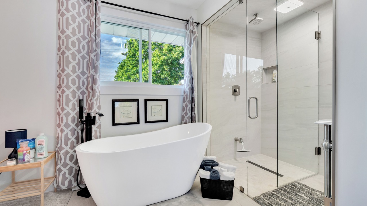 Photo of Bathroom in Campbellford