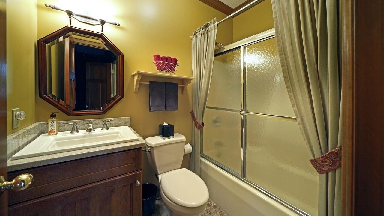 Photo of Bathroom in Kattskill Bay
