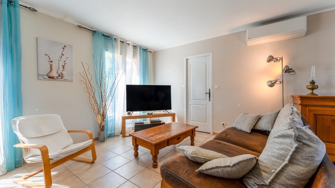 Photo of Livingroom in Mejannes-le-Clap