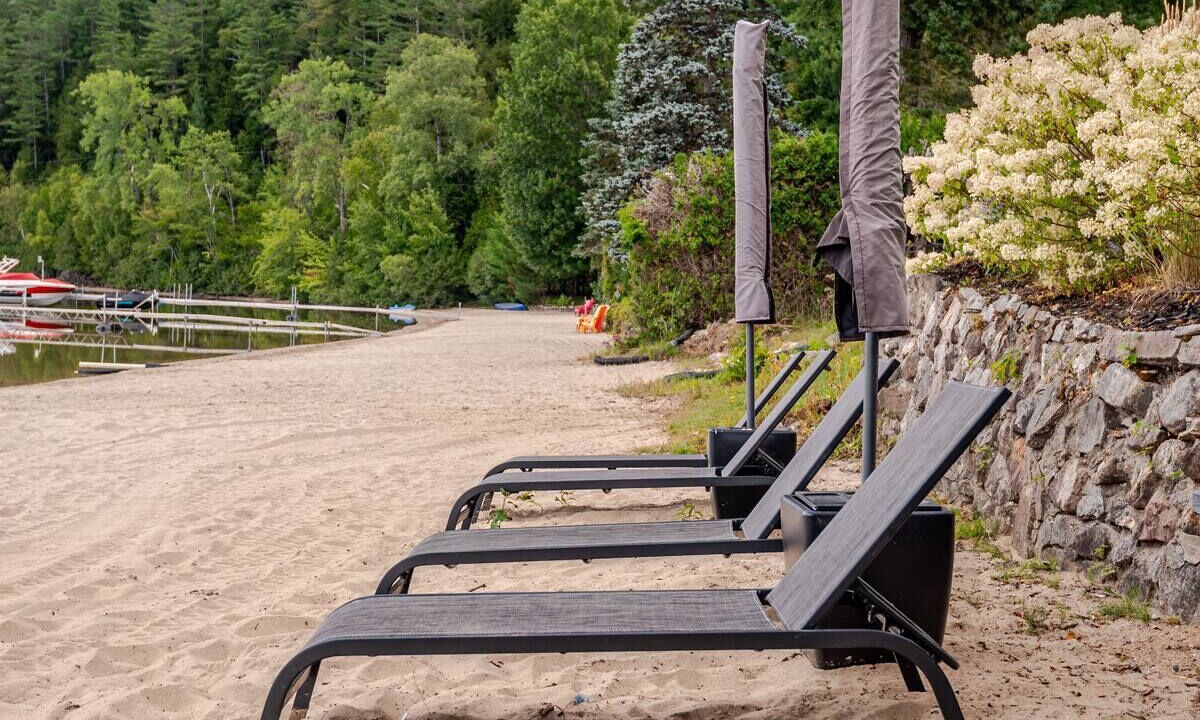 Photo of Others in Cheneville