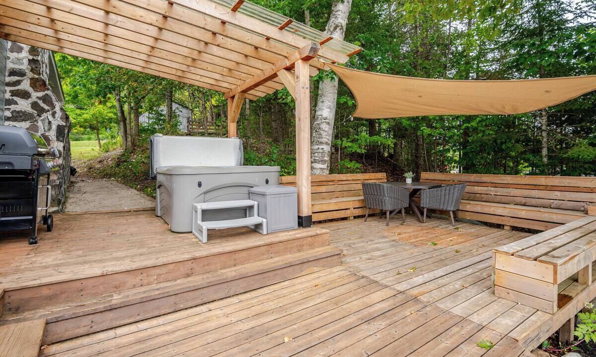 Photo of Outdoor in Cheneville