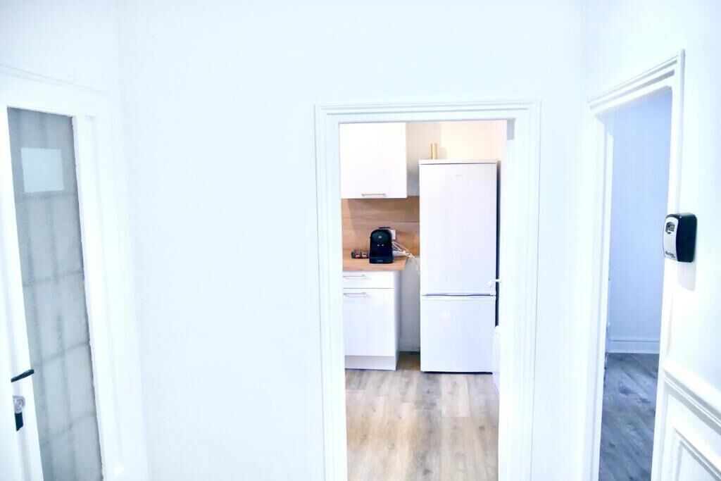 Photo of Others in Sens