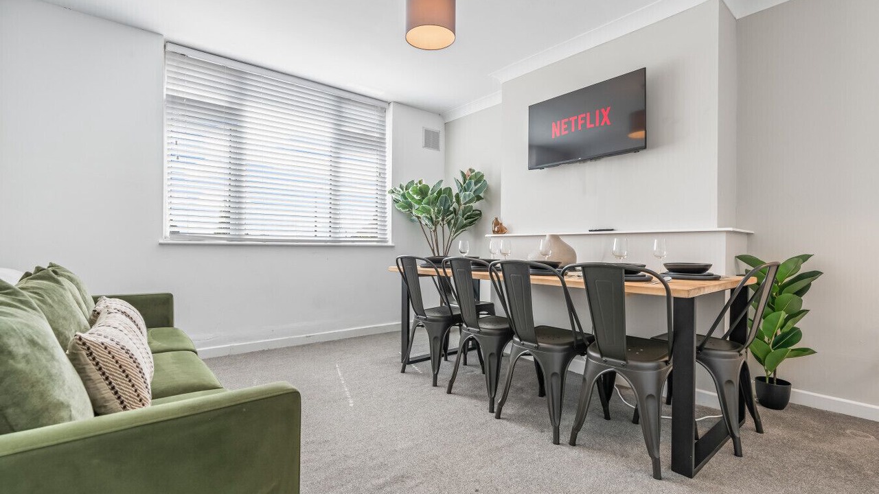 Photo of Others in Cribbs Causeway