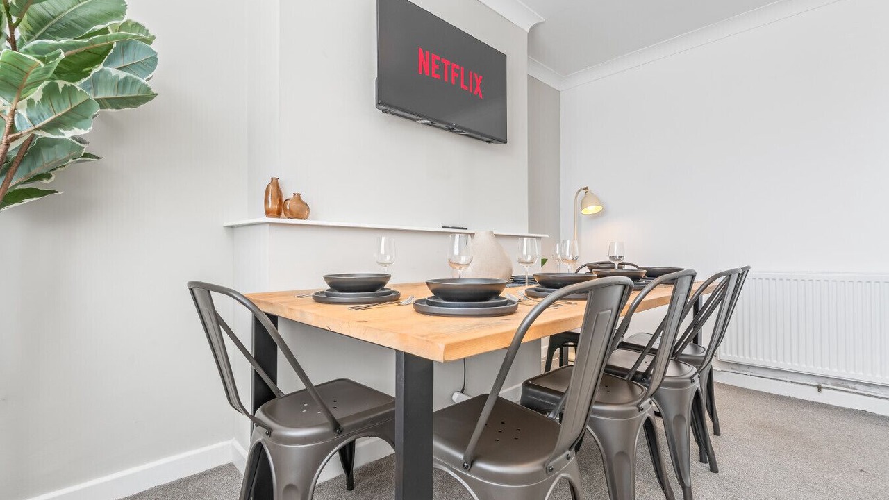 Photo of Others in Cribbs Causeway