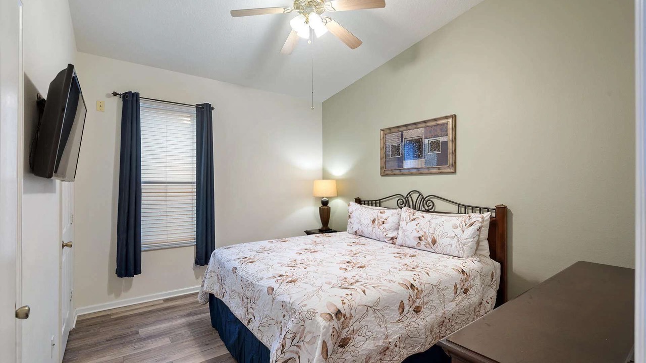 Photo of Bedroom in Windsor Palms