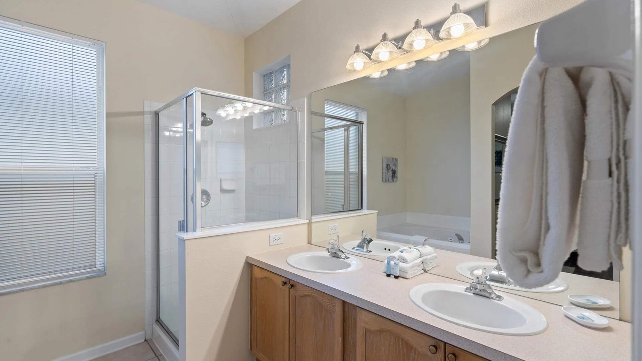 Photo of Bathroom in Windsor Palms