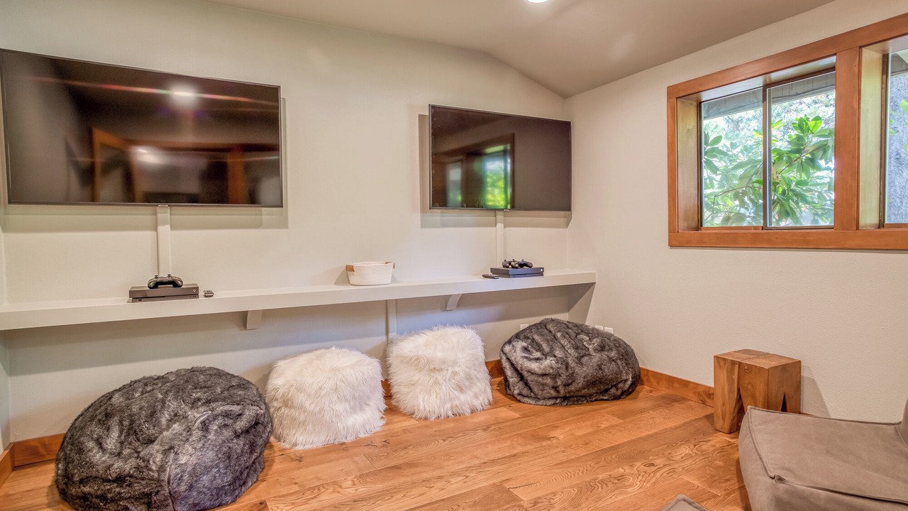 Photo of Bedroom in Century West
