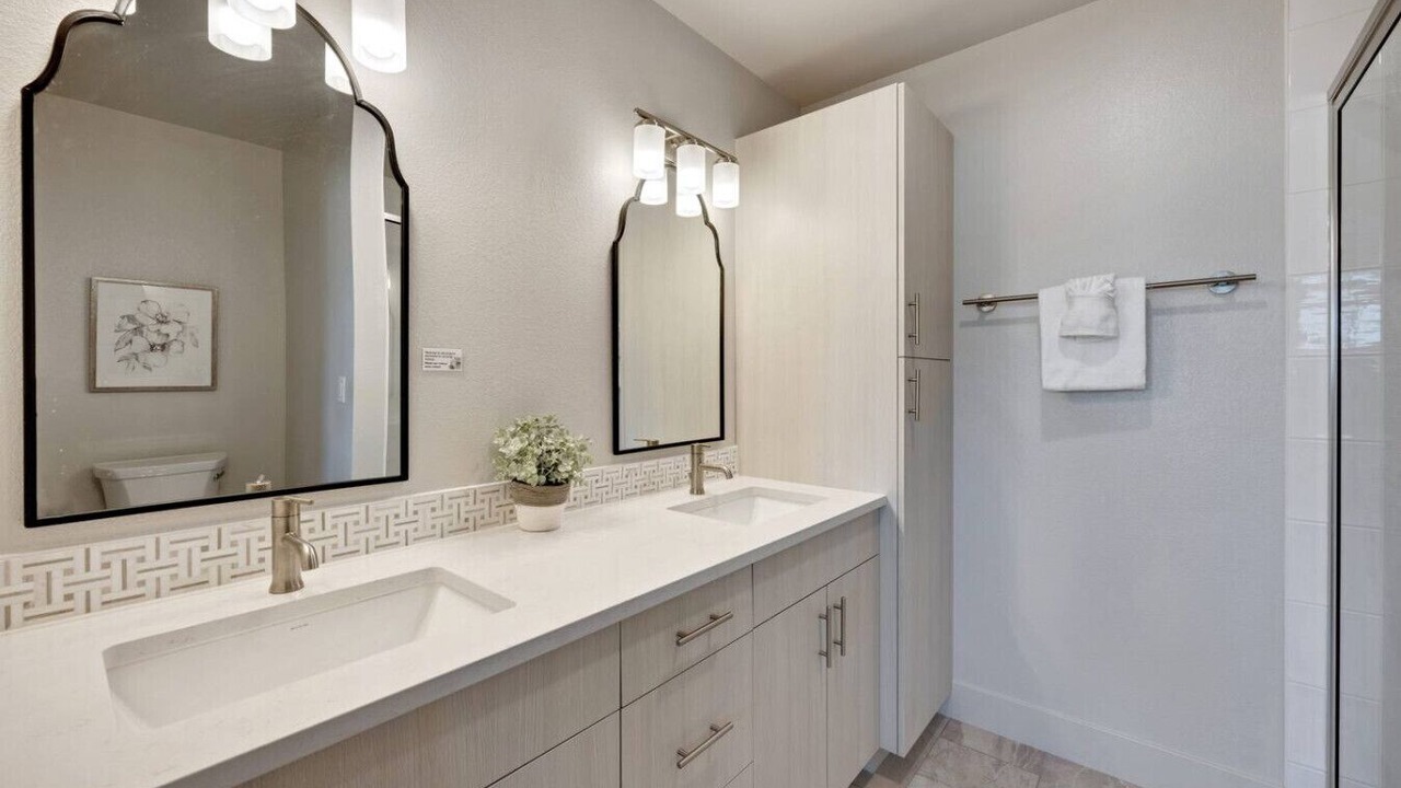 Photo of Bathroom in Old Town North