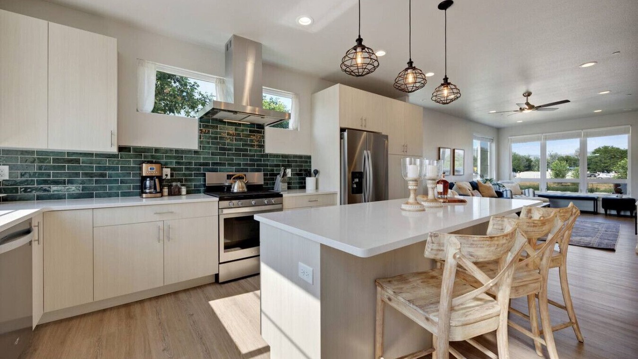 Photo of Kitchen in Old Town North