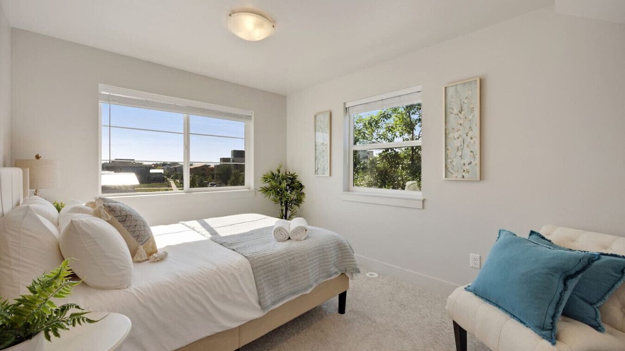 Photo of Bedroom in Old Town North