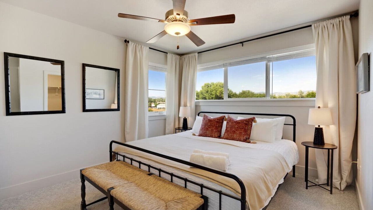 Photo of Bedroom in Old Town North