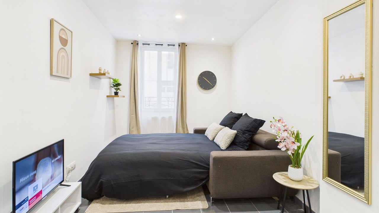 Photo of Bedroom in Dreux