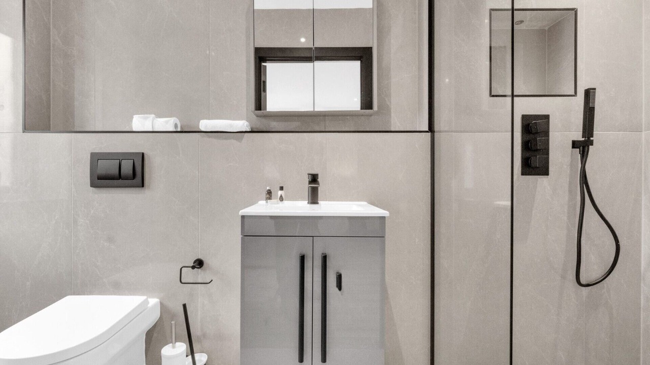 Photo of Others in North Finchley