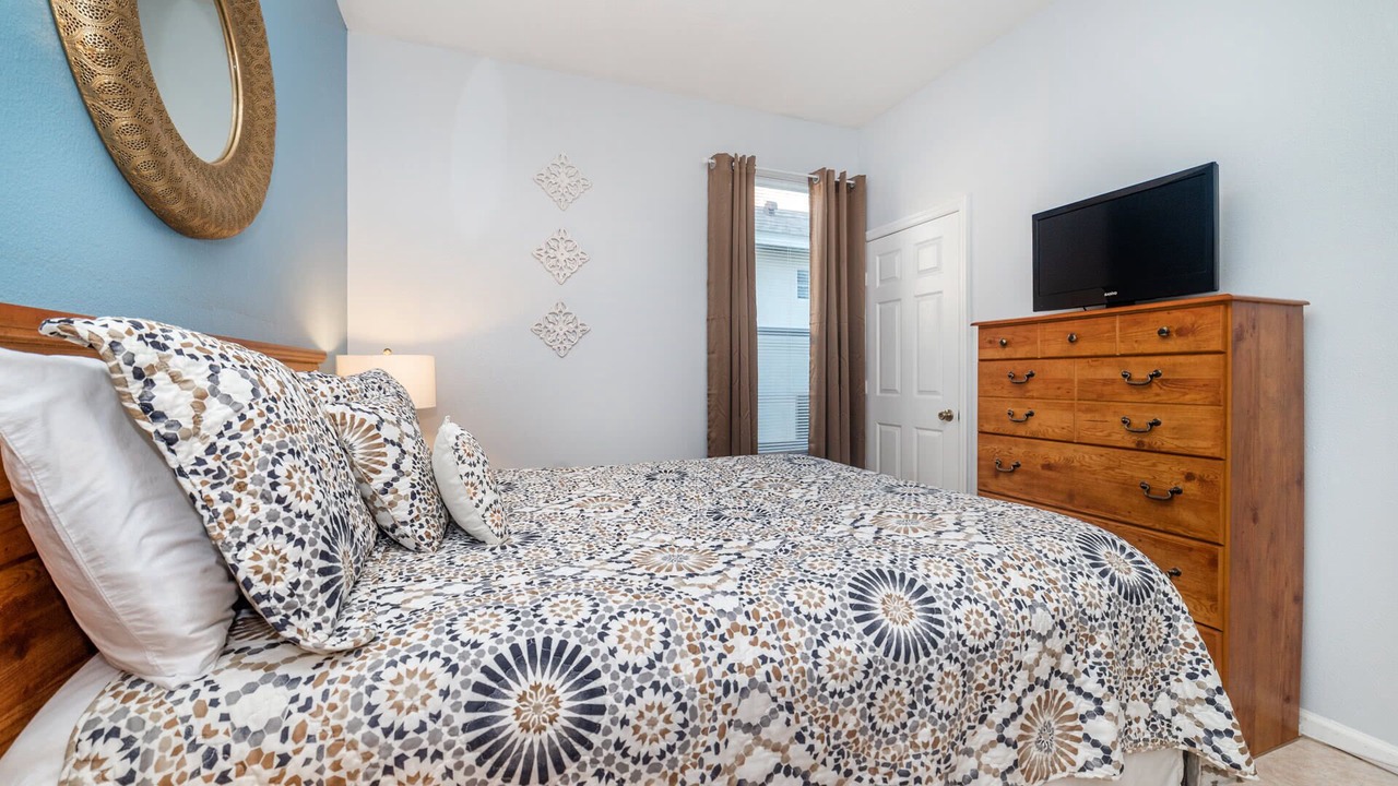 Photo of Bedroom in Windsor Palms