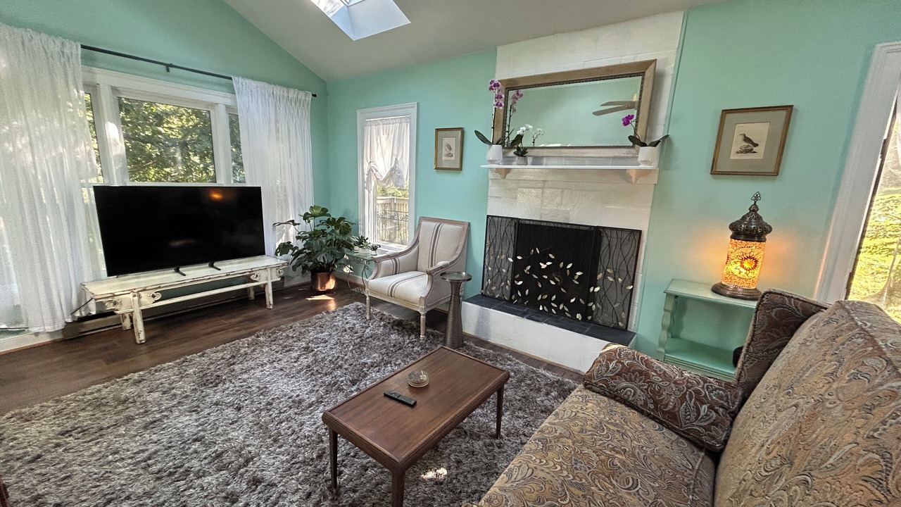 Photo of Livingroom in Scottsville