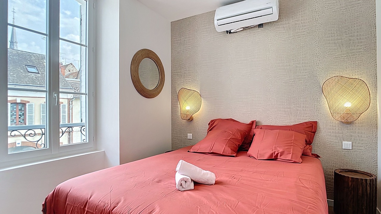 Photo of Bedroom in Montargis
