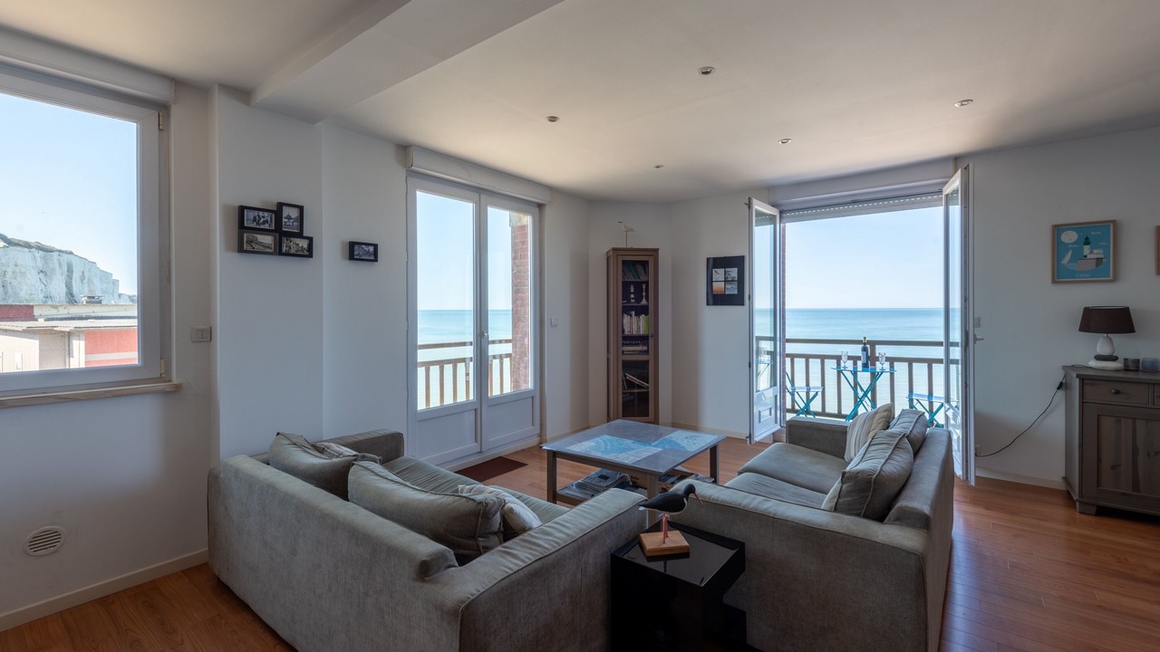 Photo of Livingroom in Ault