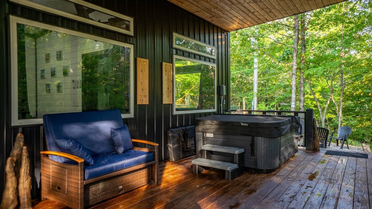 Photo of Patio Balcony in Board Camp