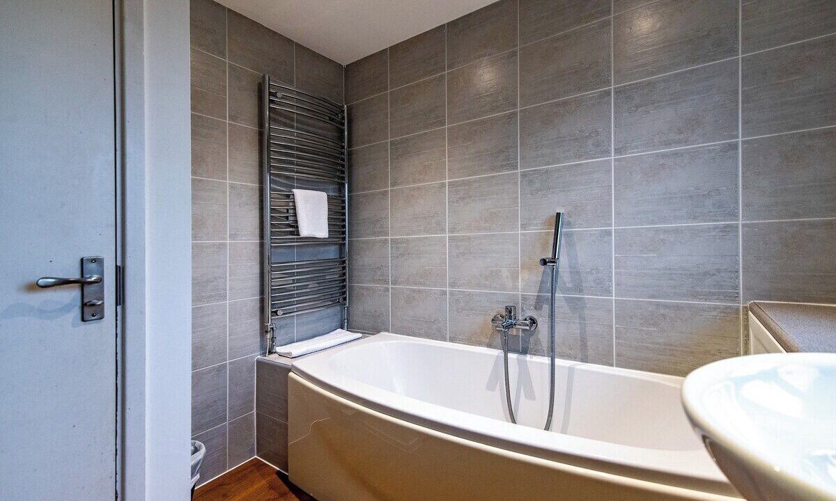 Photo of Bathroom in Giltbrook