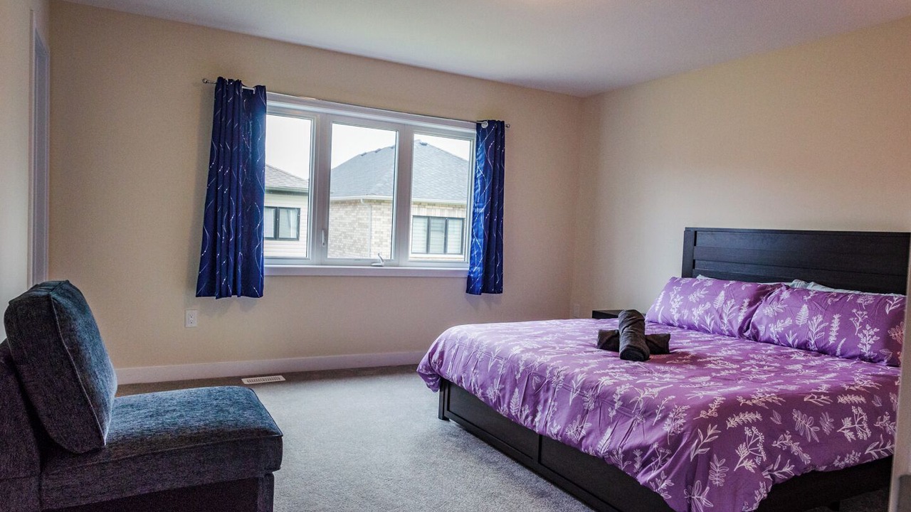 Photo of Bedroom in Thorold