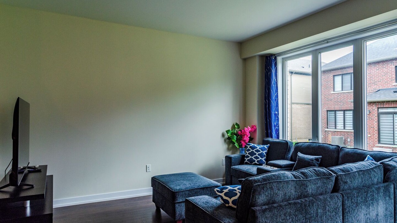 Photo of Livingroom in Thorold