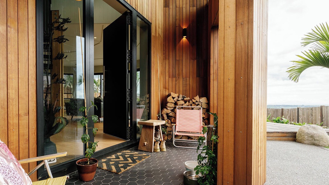 Photo of Patio Balcony in Waikanae