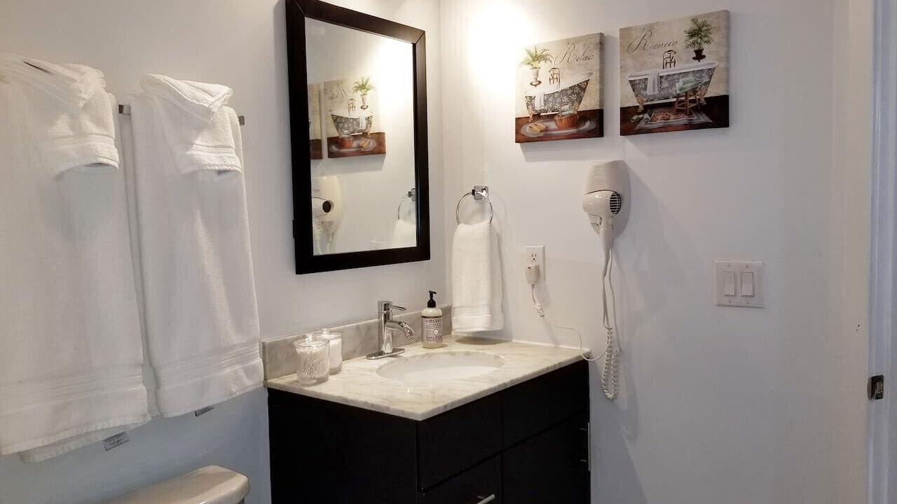 Photo of Bathroom in Old City