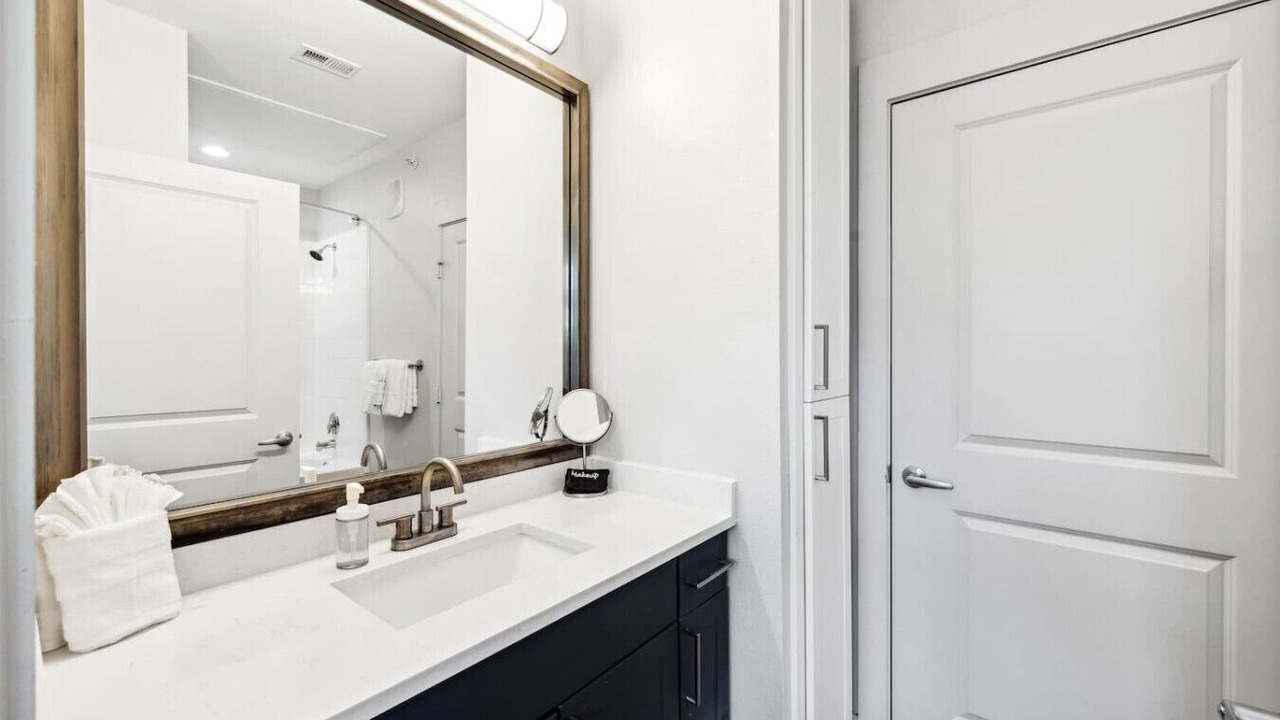 Photo of Bathroom in Deep Ellum