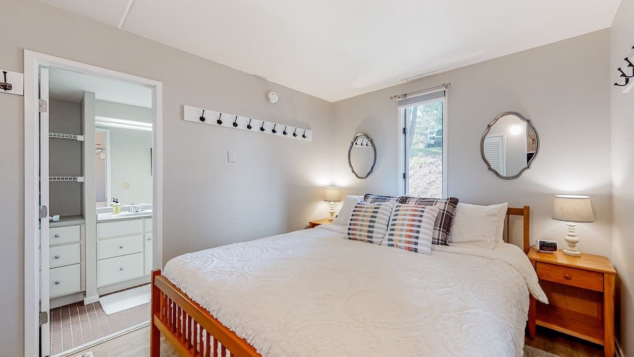 Photo of Bedroom in Warren