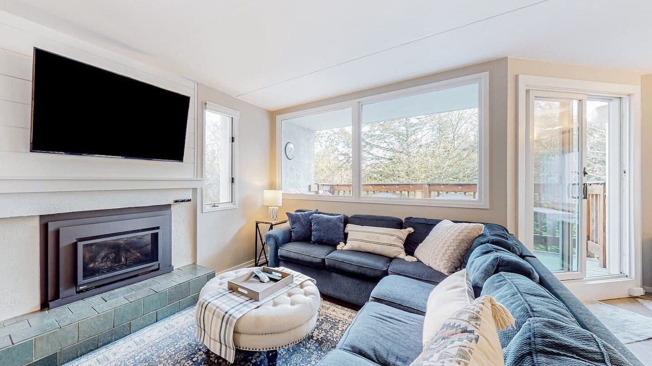 Photo of Livingroom in Warren