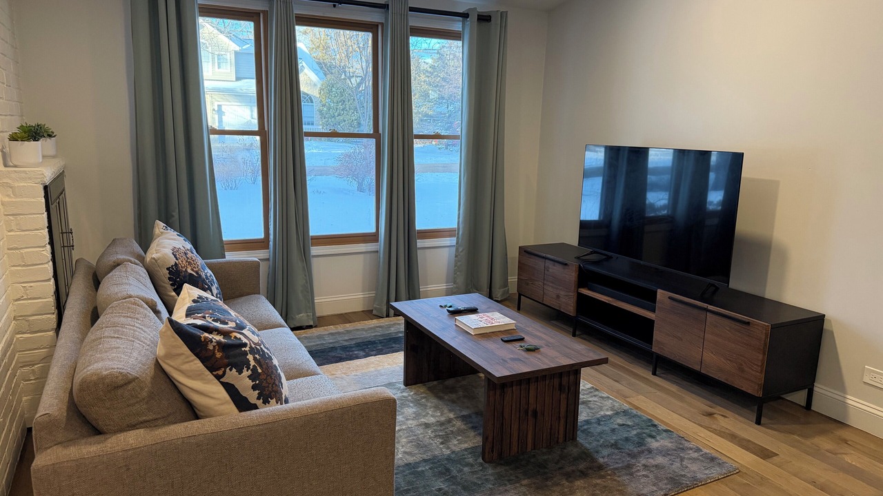 Photo of Livingroom in Deerfield