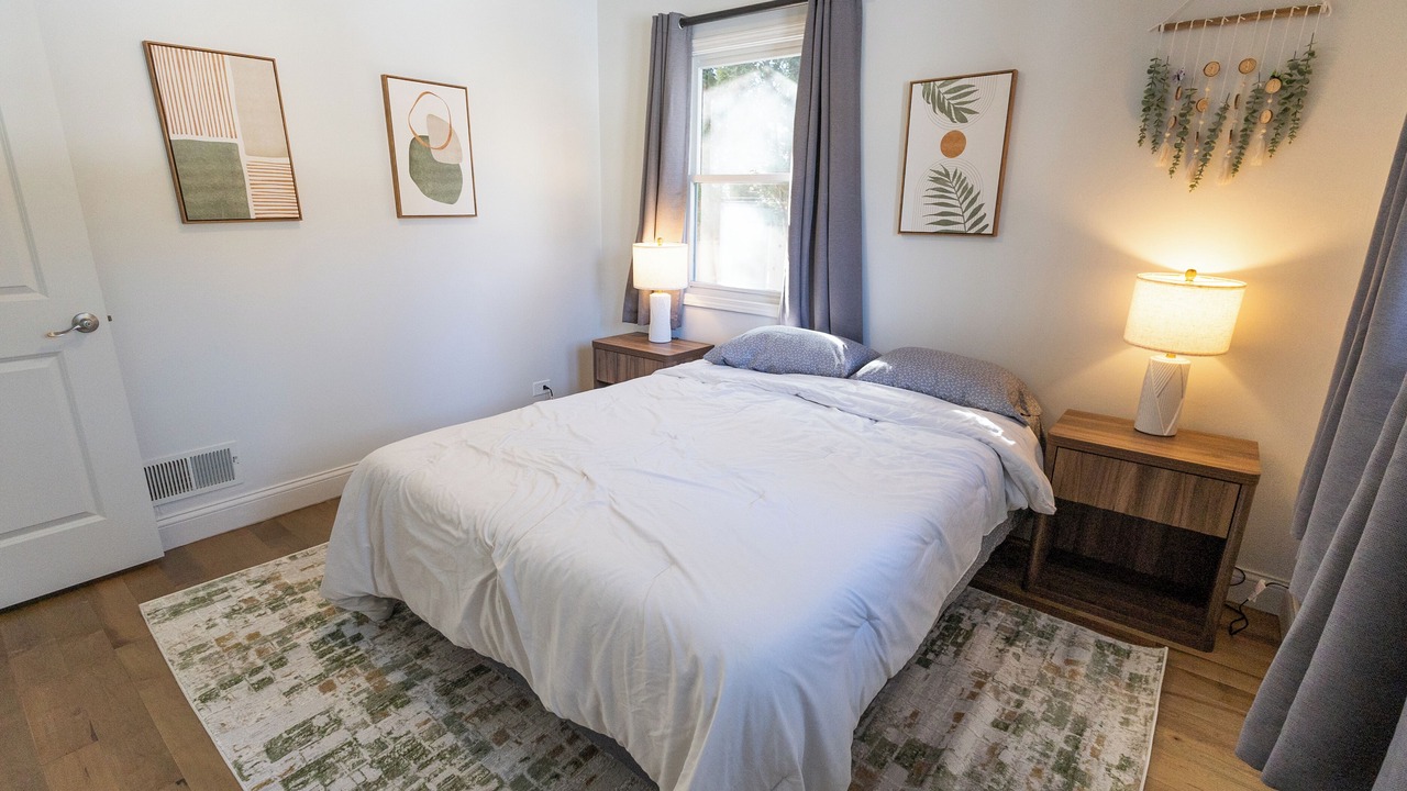 Photo of Bedroom in Deerfield