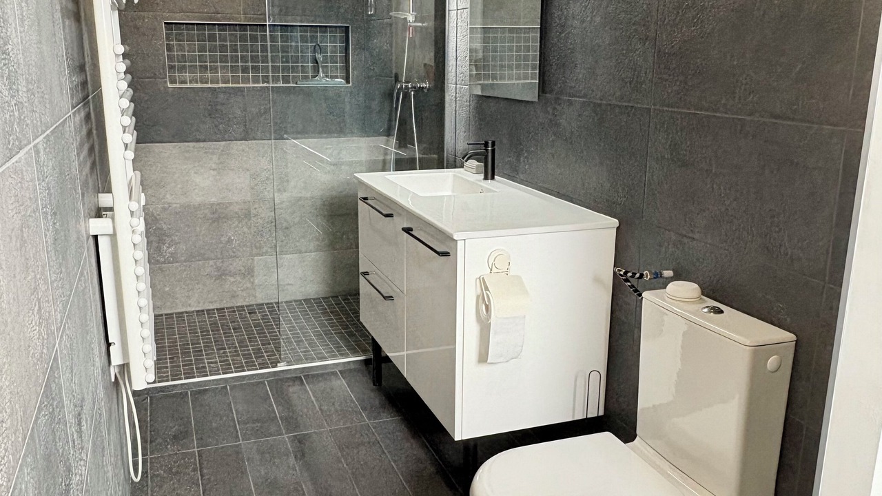 Photo of Bathroom in Le-Plessis-Trevise