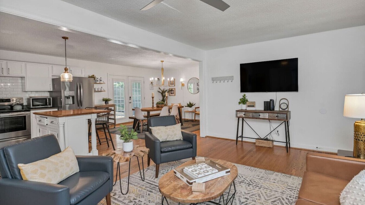 Photo of Livingroom in Earlewood