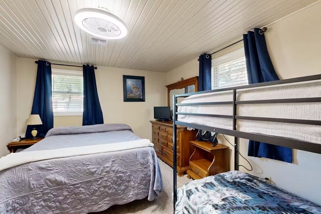 Photo of Bedroom in Longtown