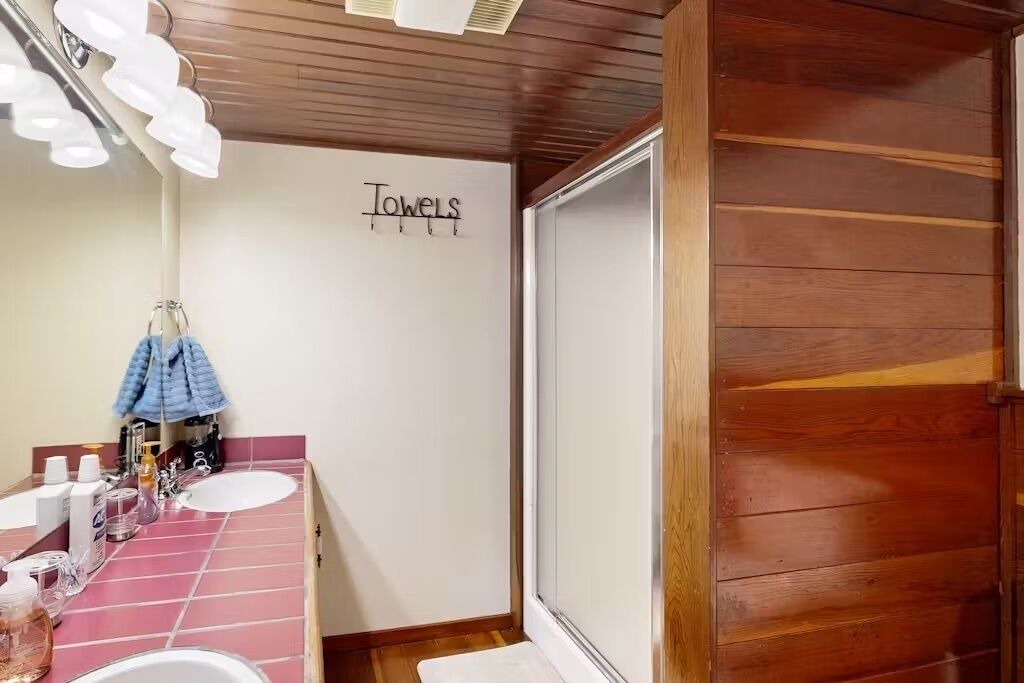 Photo of Bathroom in Longtown