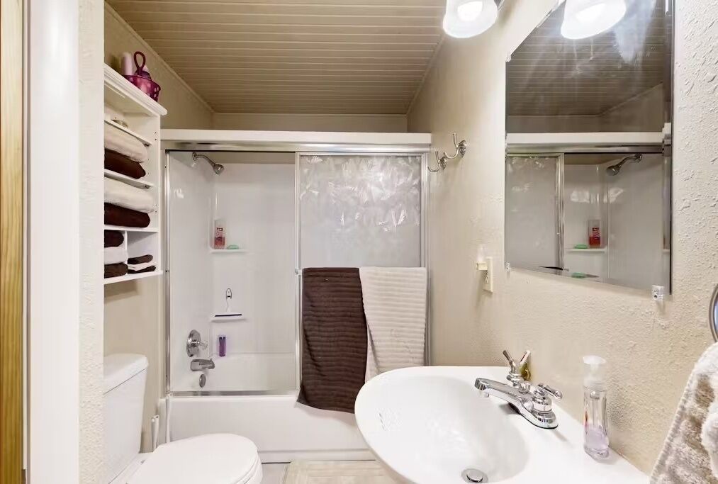 Photo of Bathroom in Longtown