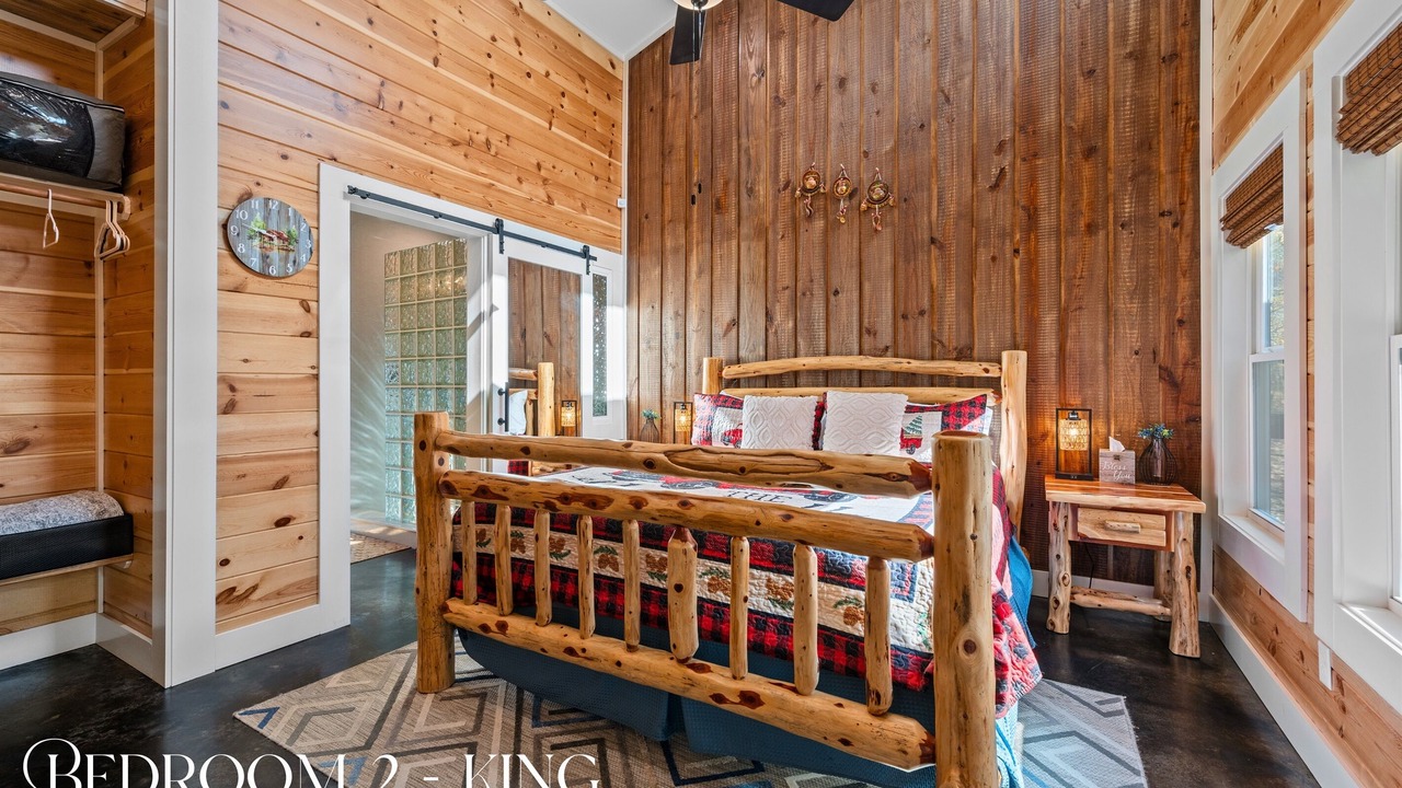Photo of Bedroom in Golden