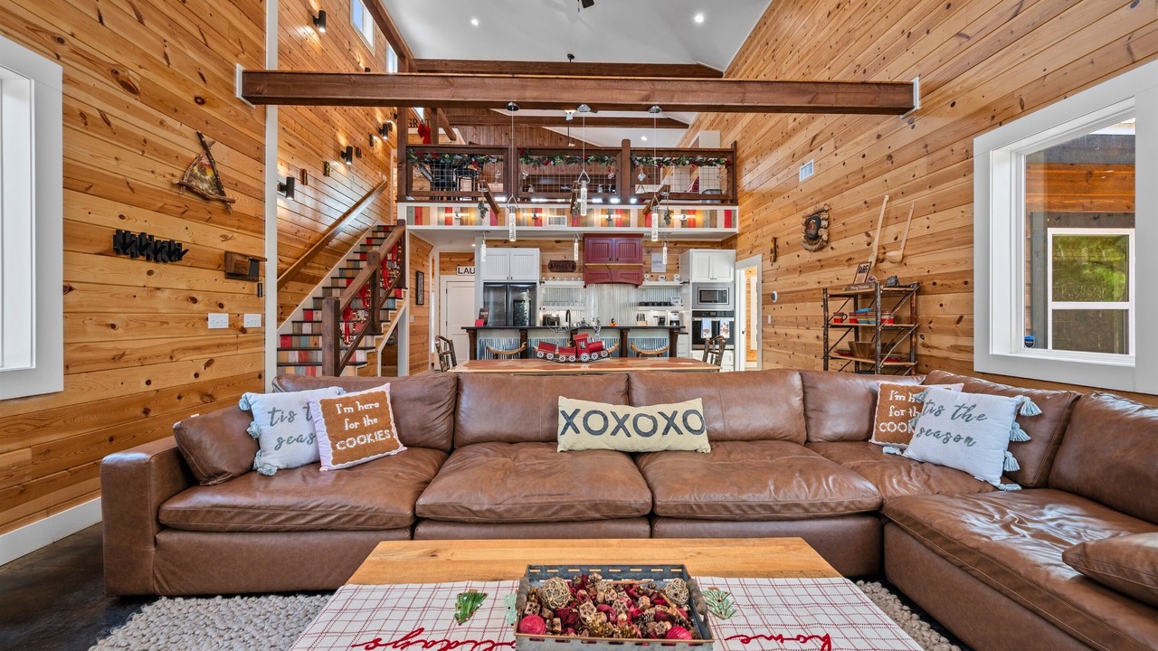 Photo of Livingroom in Golden
