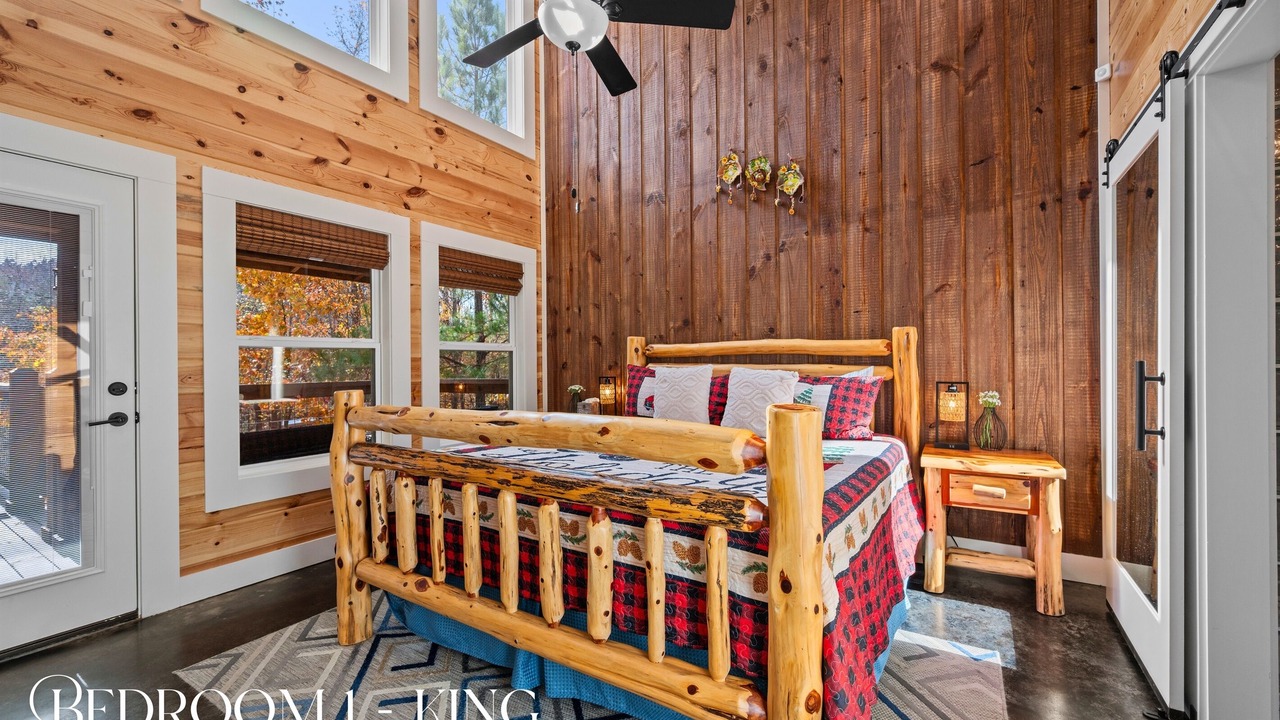 Photo of Bedroom in Golden