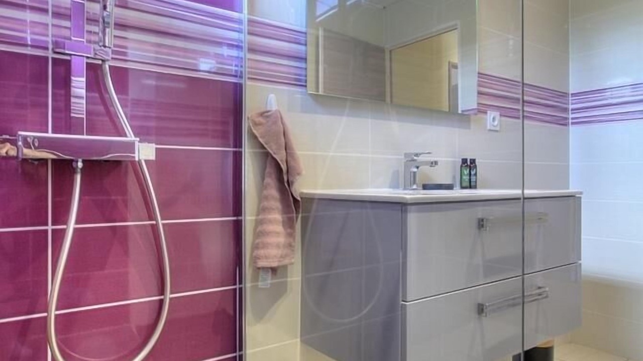 Photo of Bathroom in Dompierre-sur-Veyle