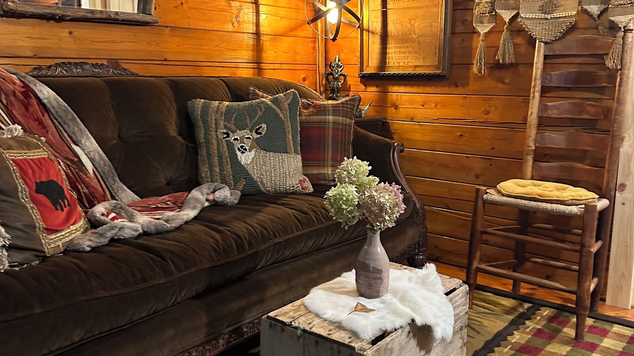 Photo of Livingroom in Cosby