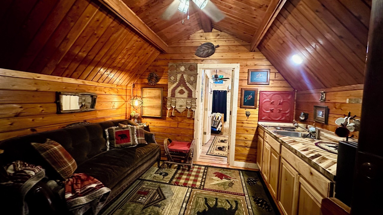 Photo of Livingroom in Cosby