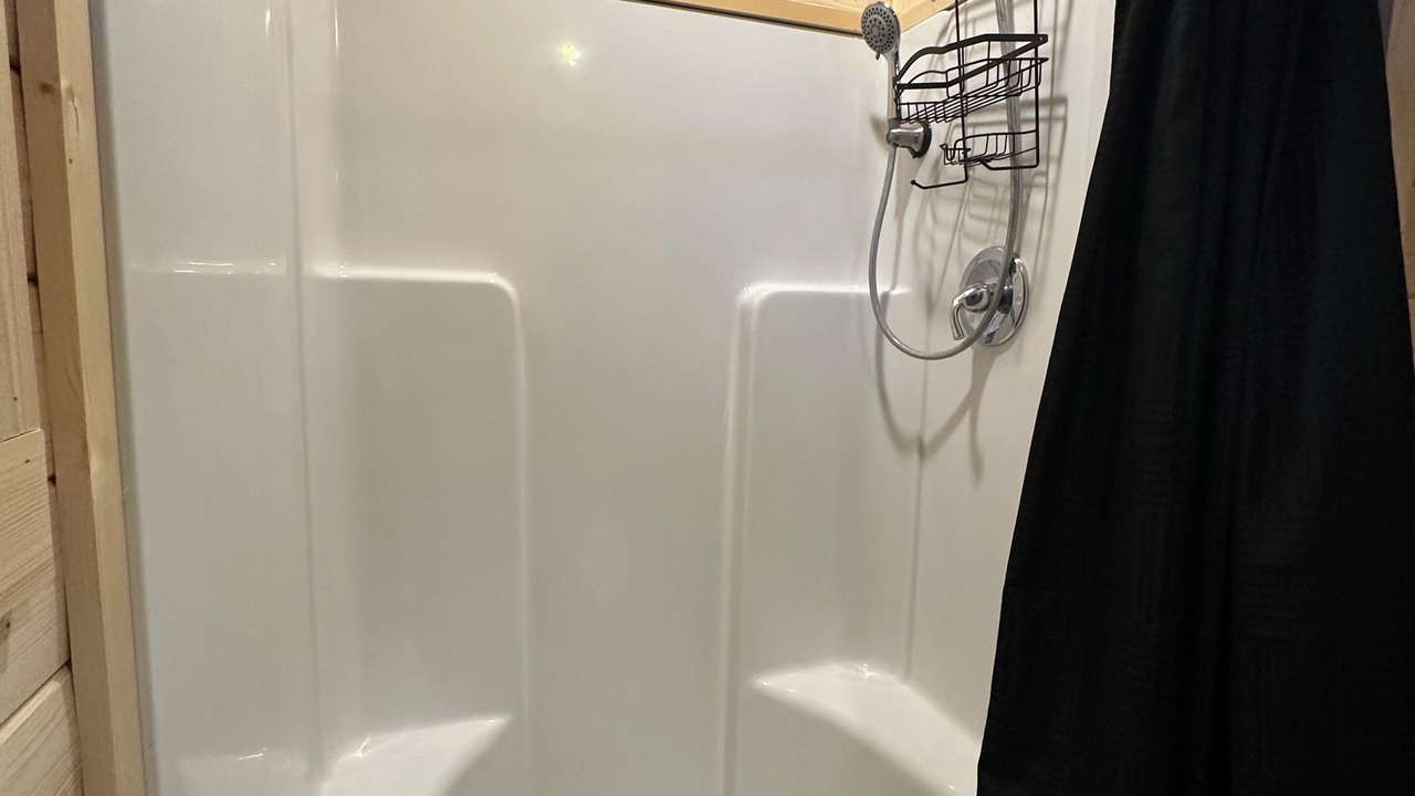 Photo of Bathroom in Cosby